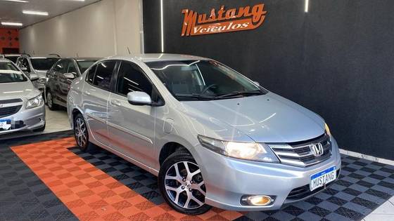 HONDA CITY 1.5 SPORT 16V FLEX 4P MANUAL HONDA CITY 1.5 SPORT 16V FLEX 4P MANUAL